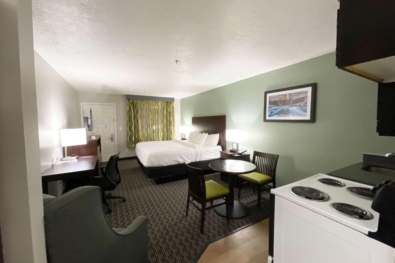 Wingate By Wyndham Cedar City Εξωτερικό φωτογραφία