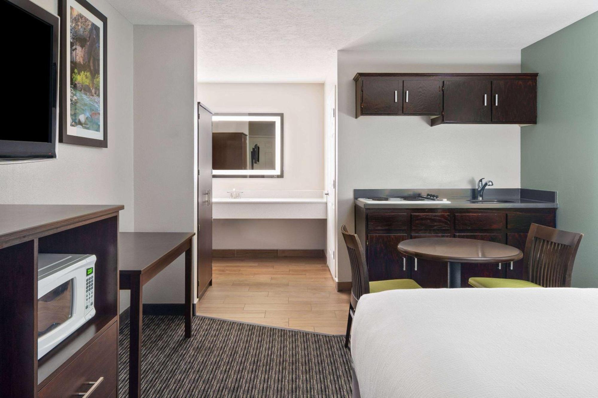 Wingate By Wyndham Cedar City Εξωτερικό φωτογραφία